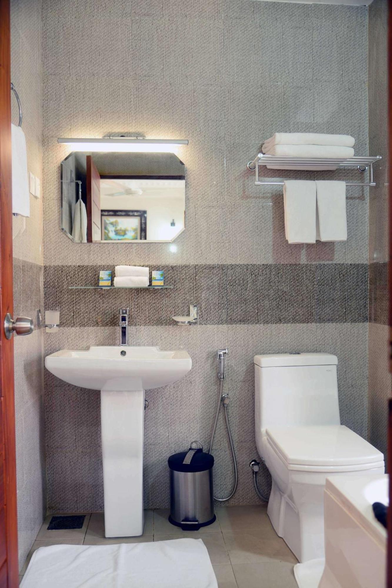 Lazaani Hotel Коломбо Экстерьер фото