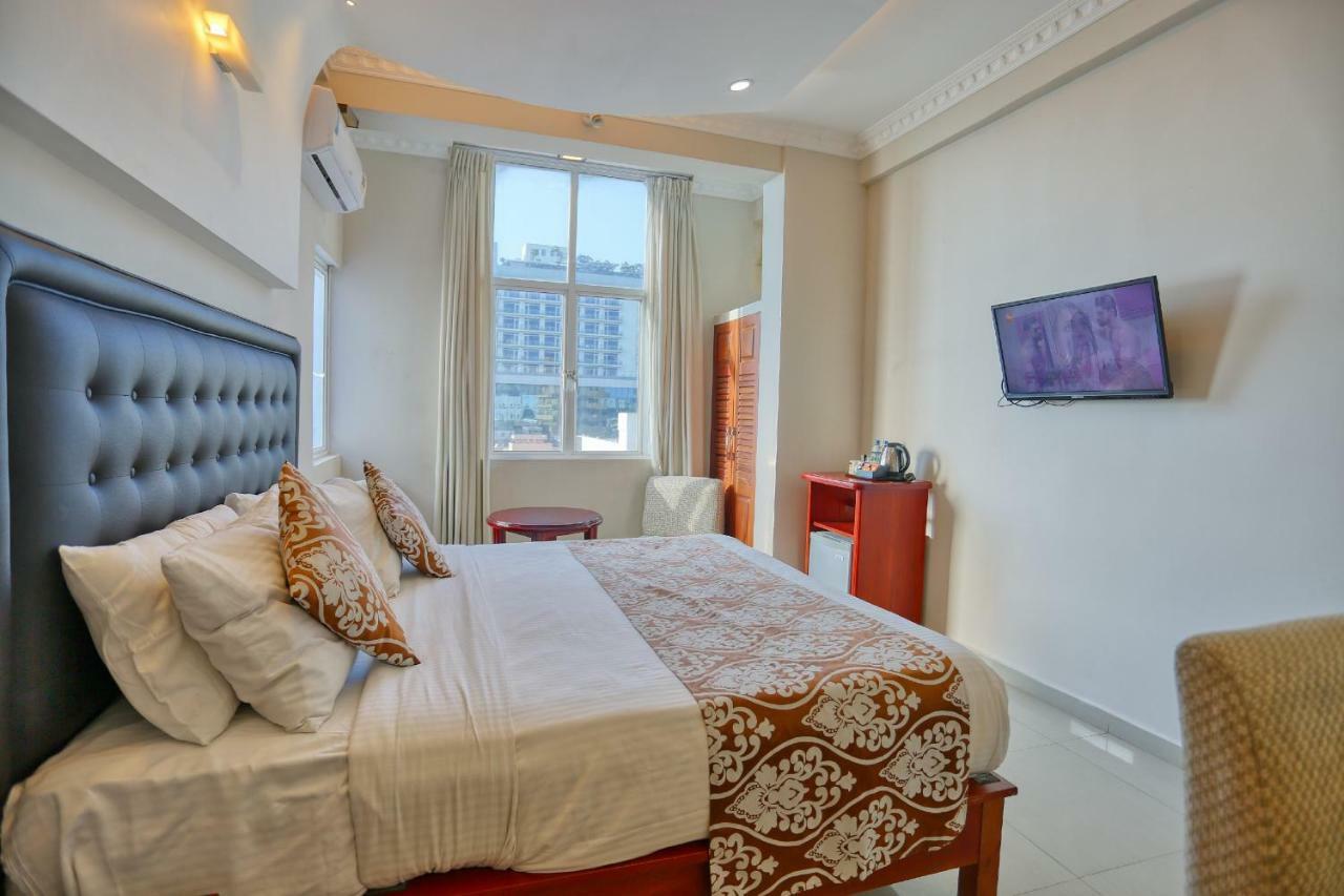 Lazaani Hotel Коломбо Экстерьер фото